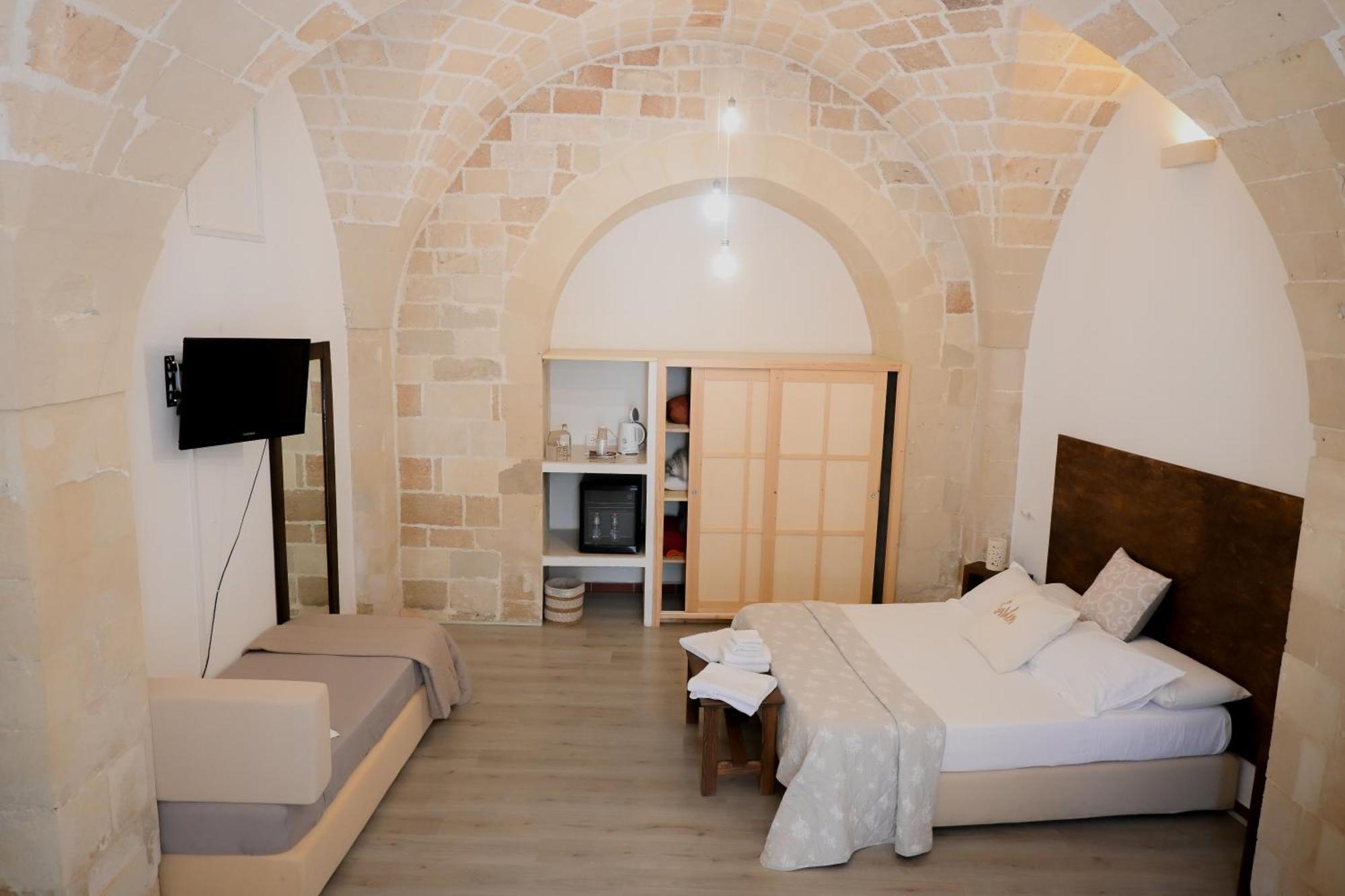 Miro Bed & Breakfast 2*